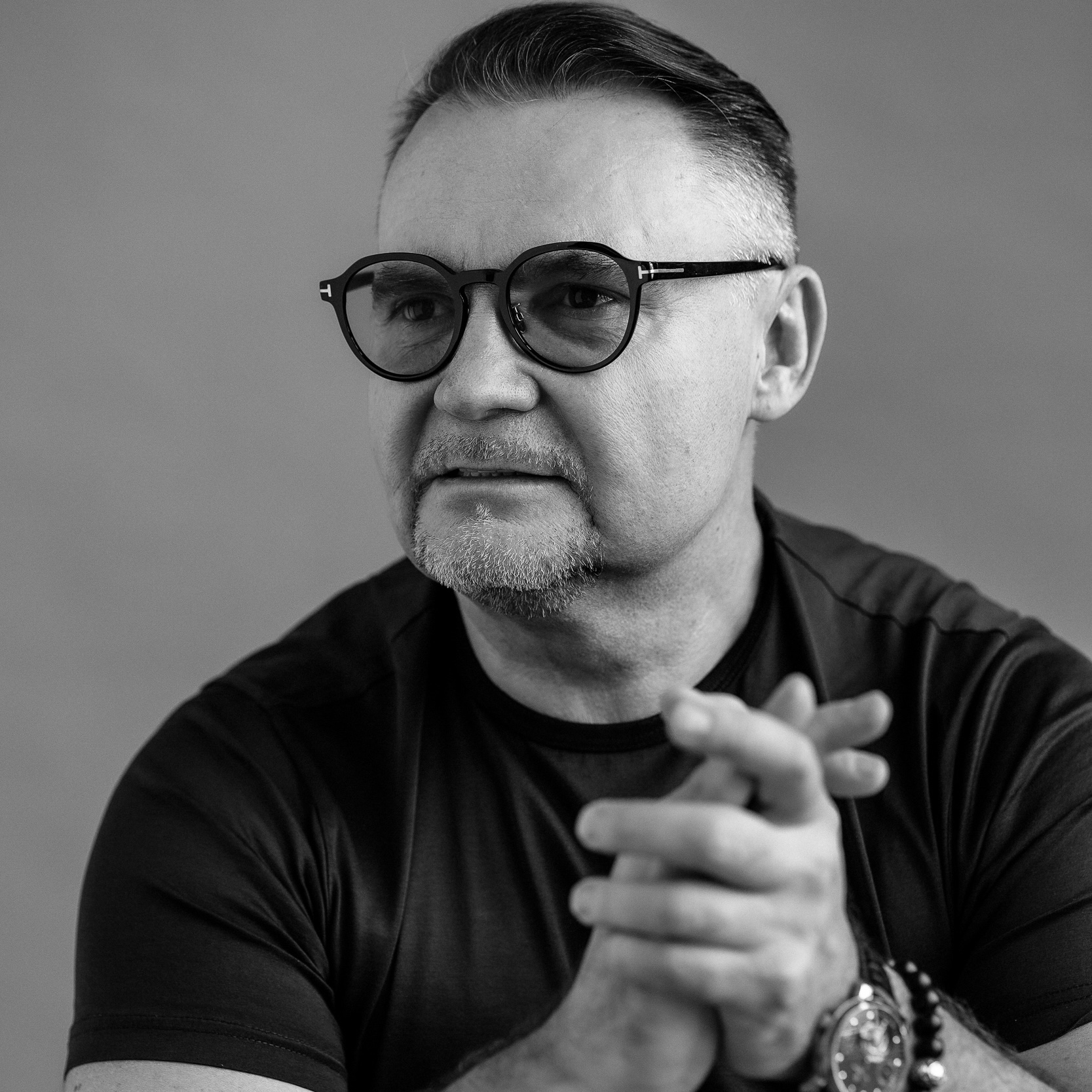 Андрей Борняков, основатель и главный архитектор Born Architects — чёрно-белый портрет